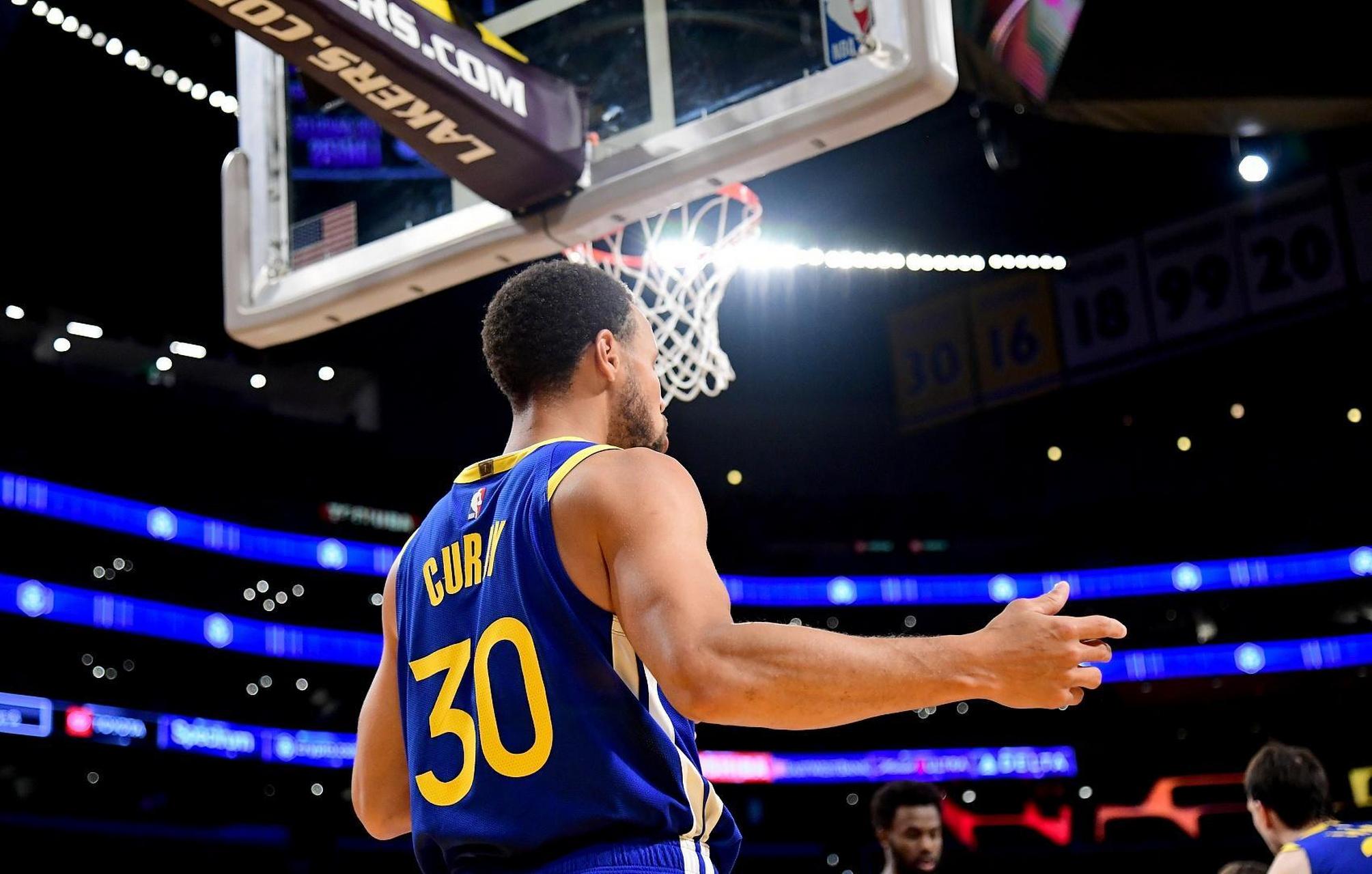 在逆风中坚 在逆风中坚